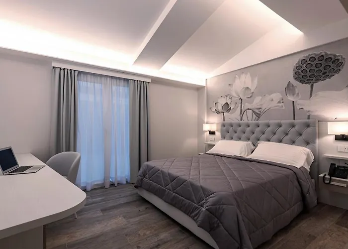 Petit Hotel