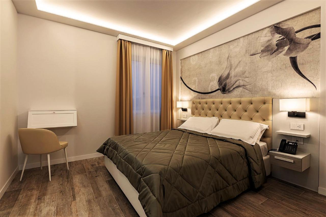Petit Hotel